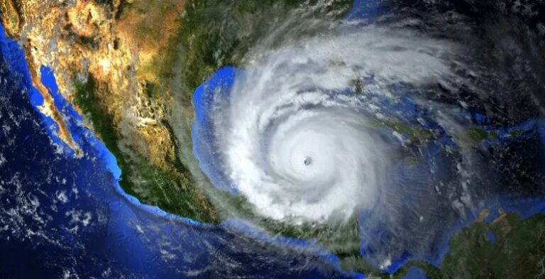 Reafirman que el cambio climático está haciendo más intensos a los huracanes